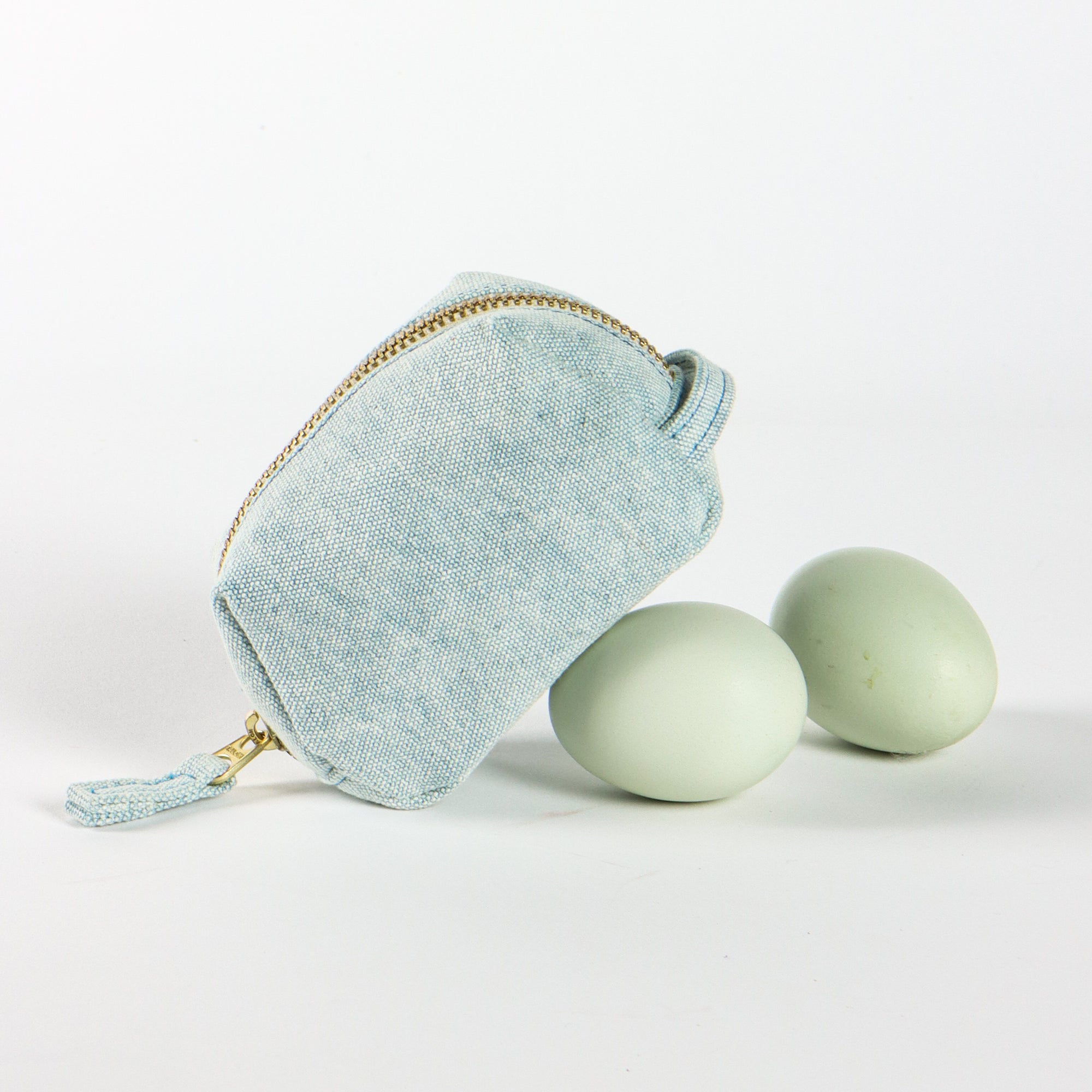 Clamshell pouch | Acid Wash (sample)
