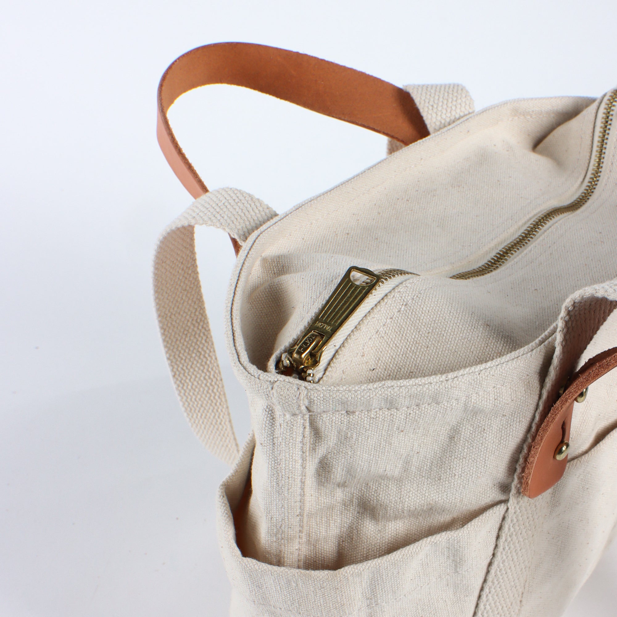 Industrial Zip Lunch Tote | Natural (sample)