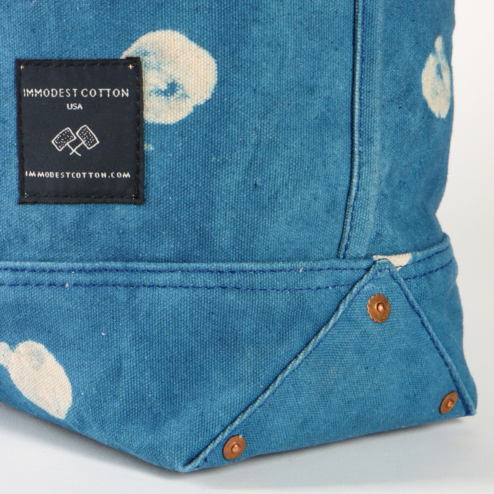 Large East West Tote | Lt Indigo Moon (sample)