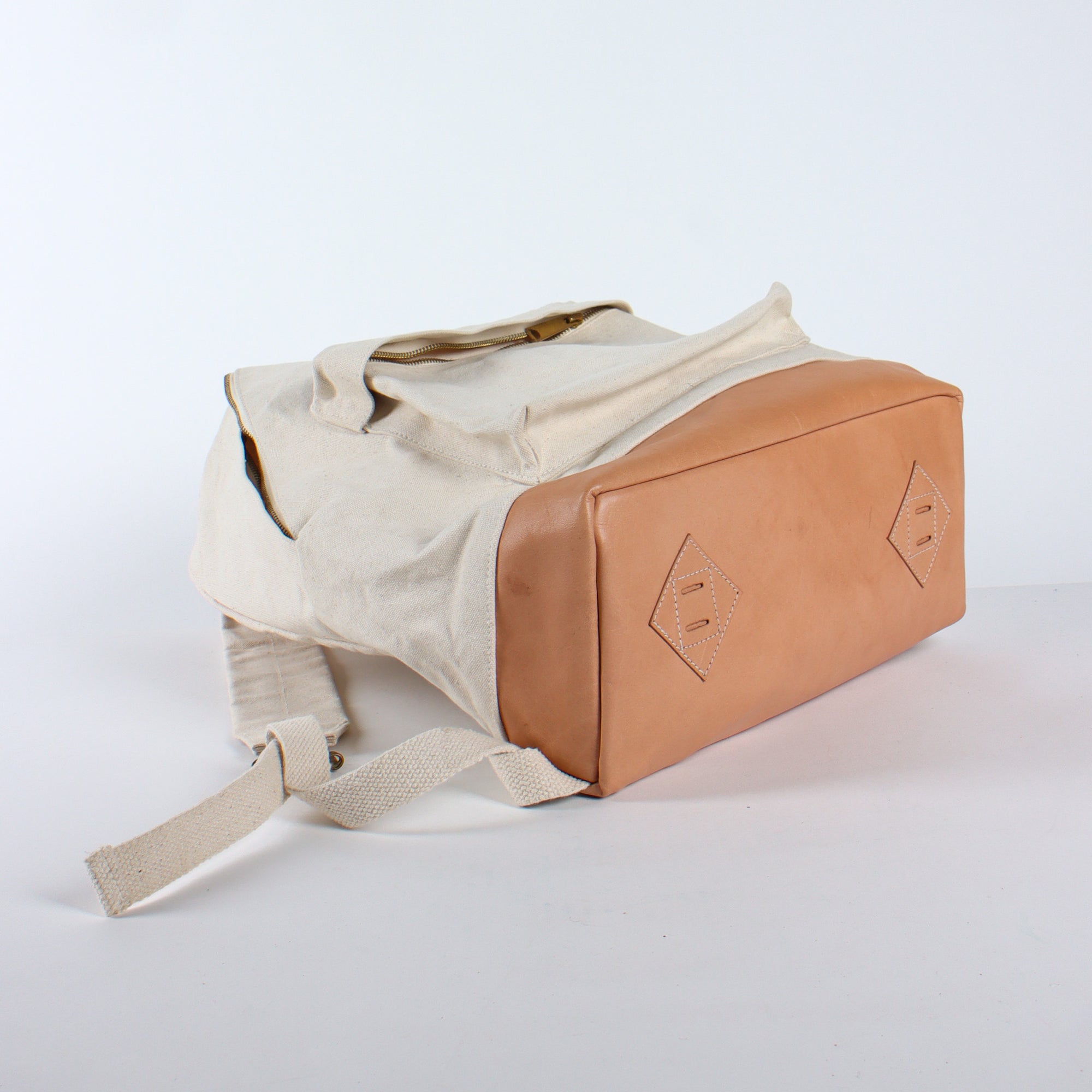 Leather Bottom Backpack | Natural (sample)