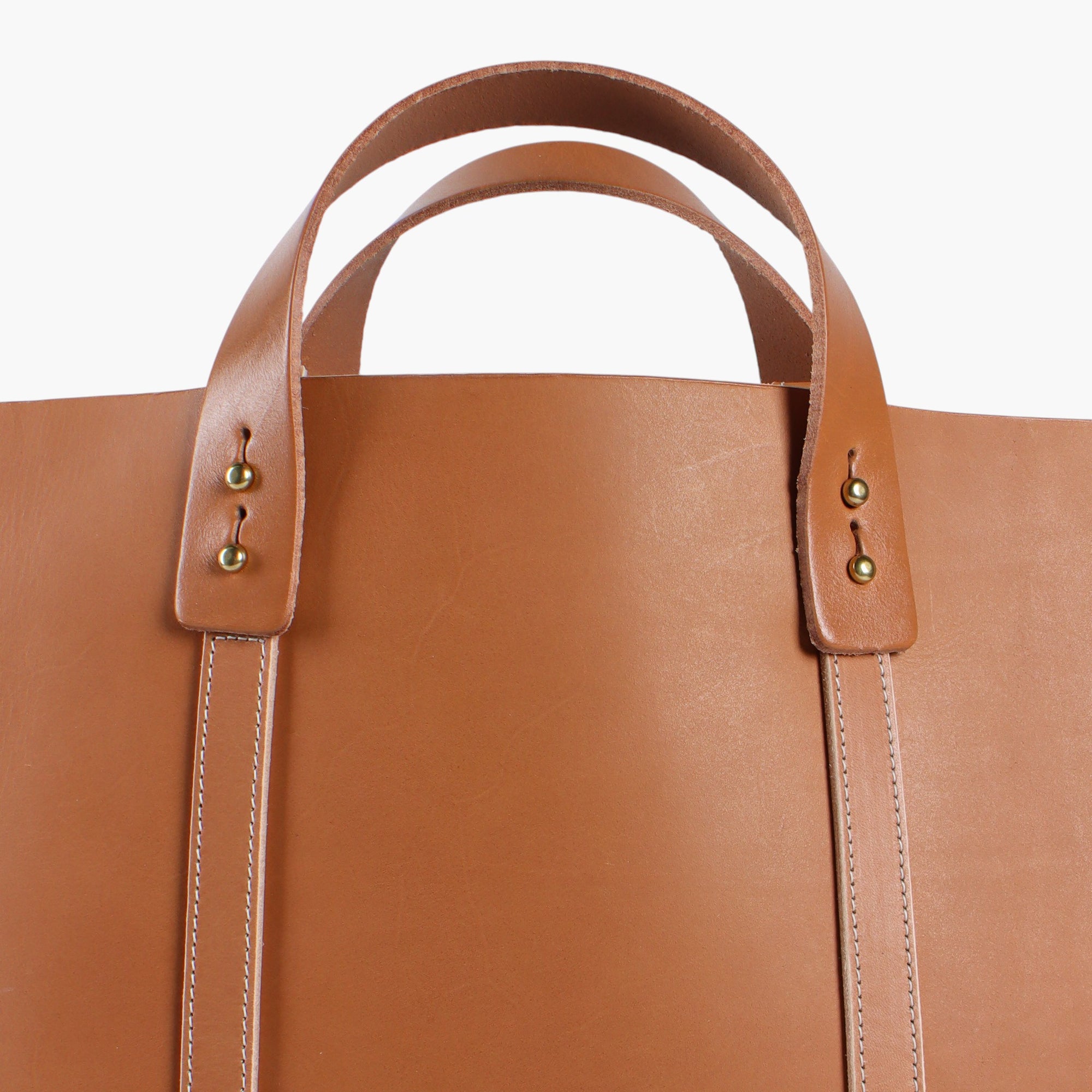 Leather Bucket Tote | Golden Sesame (sample)