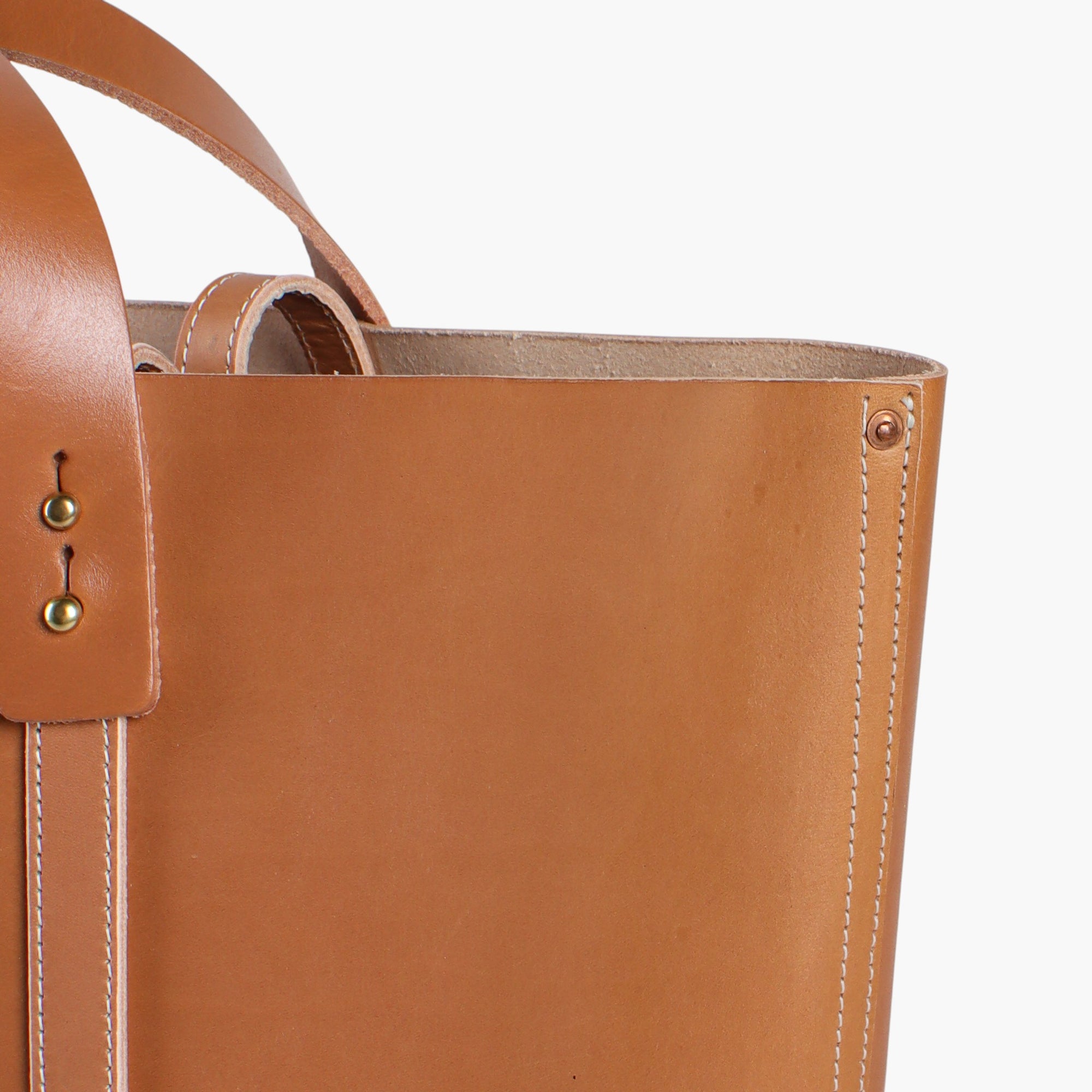 Leather Bucket Tote | Golden Sesame (sample)
