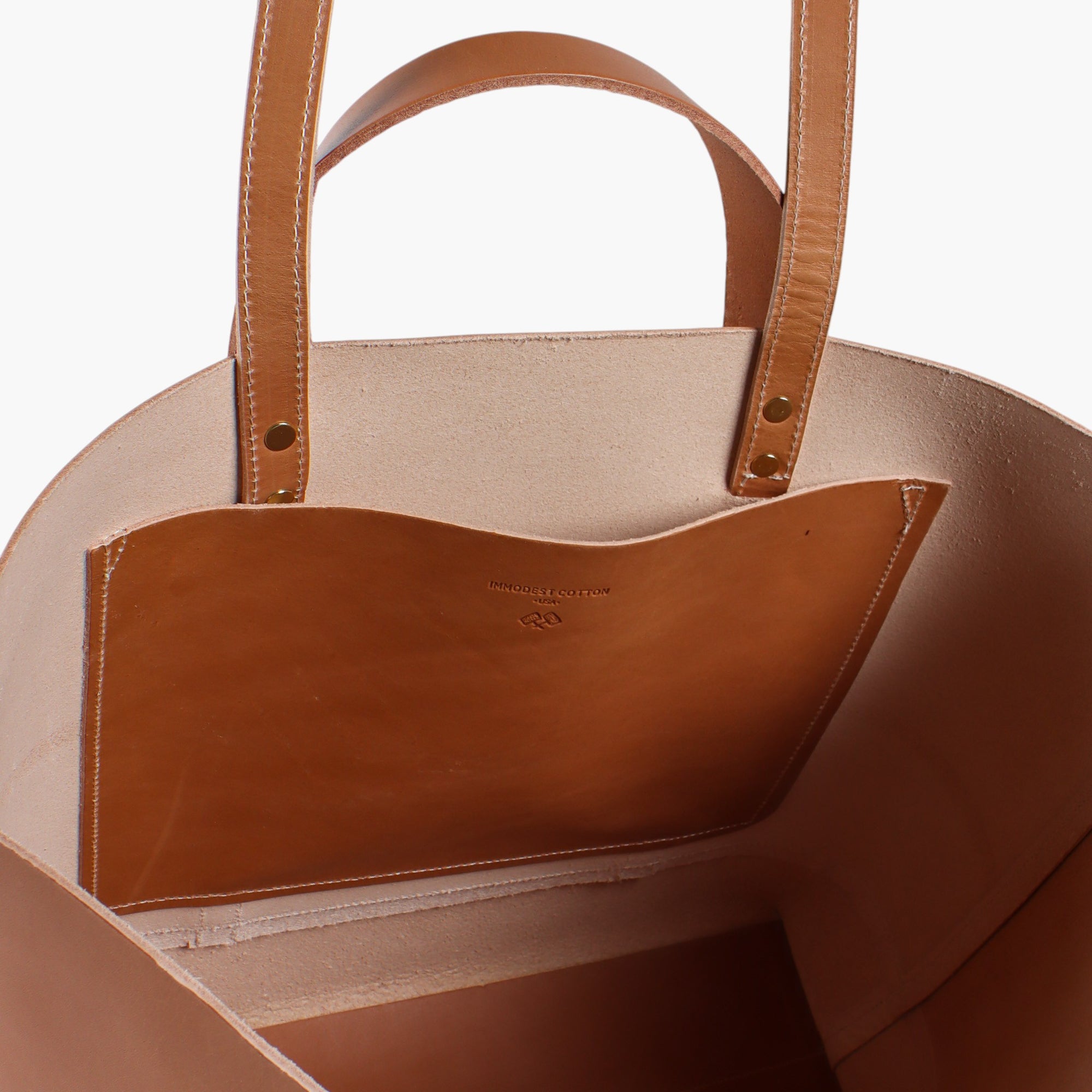 Leather Bucket Tote | Golden Sesame (sample)