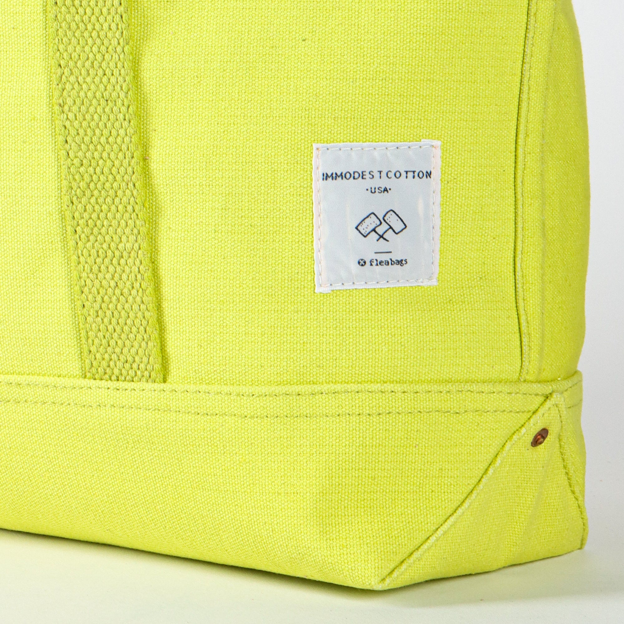 Small East West Tote | Lime (sample)