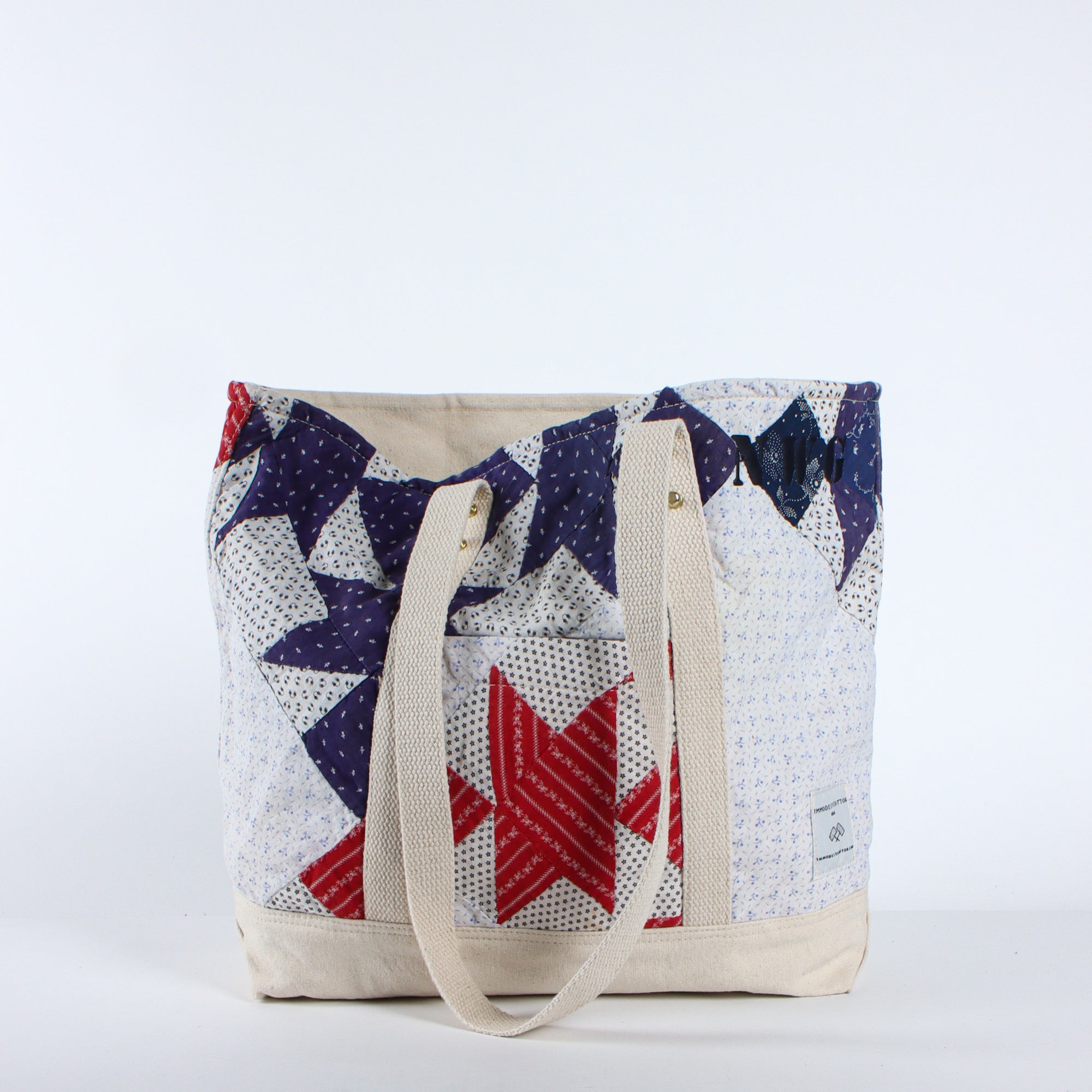 Small Zipper Tote | Ribbontail Quilt /Monogram