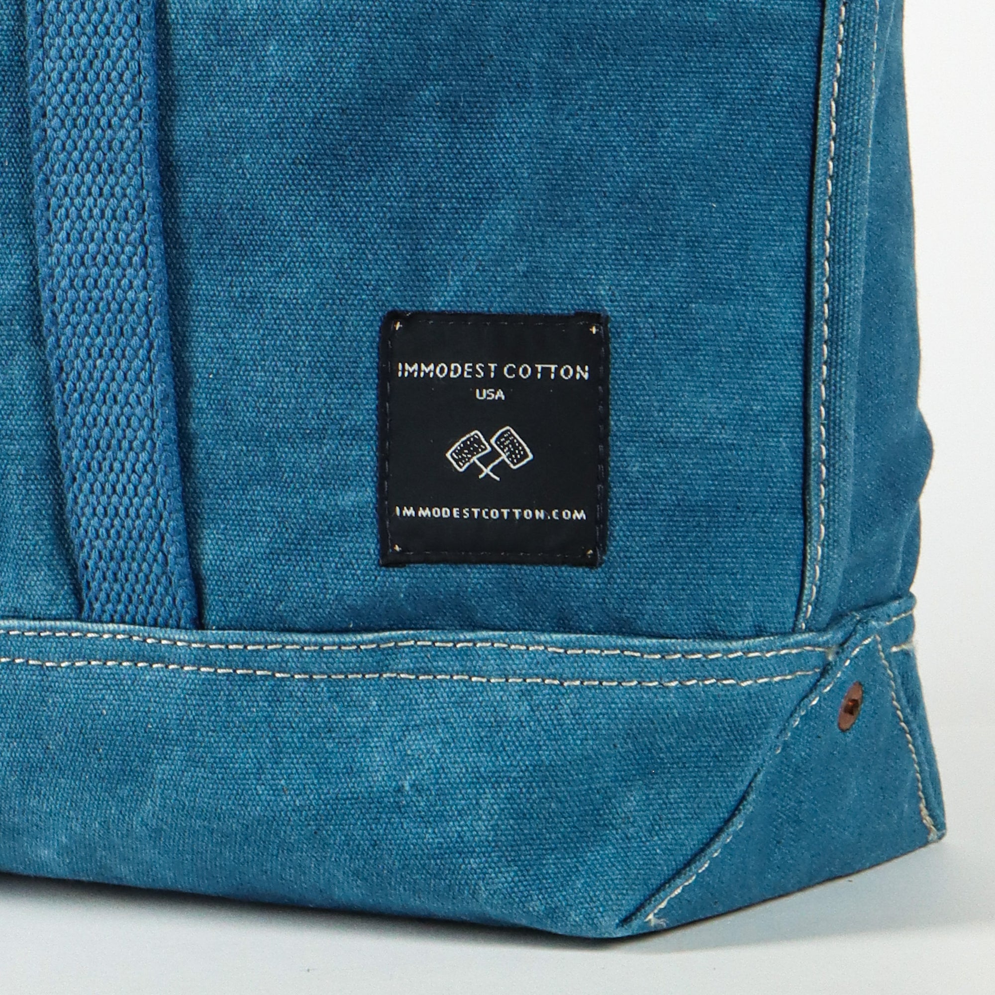 Small East West Tote | Indigo (sample)