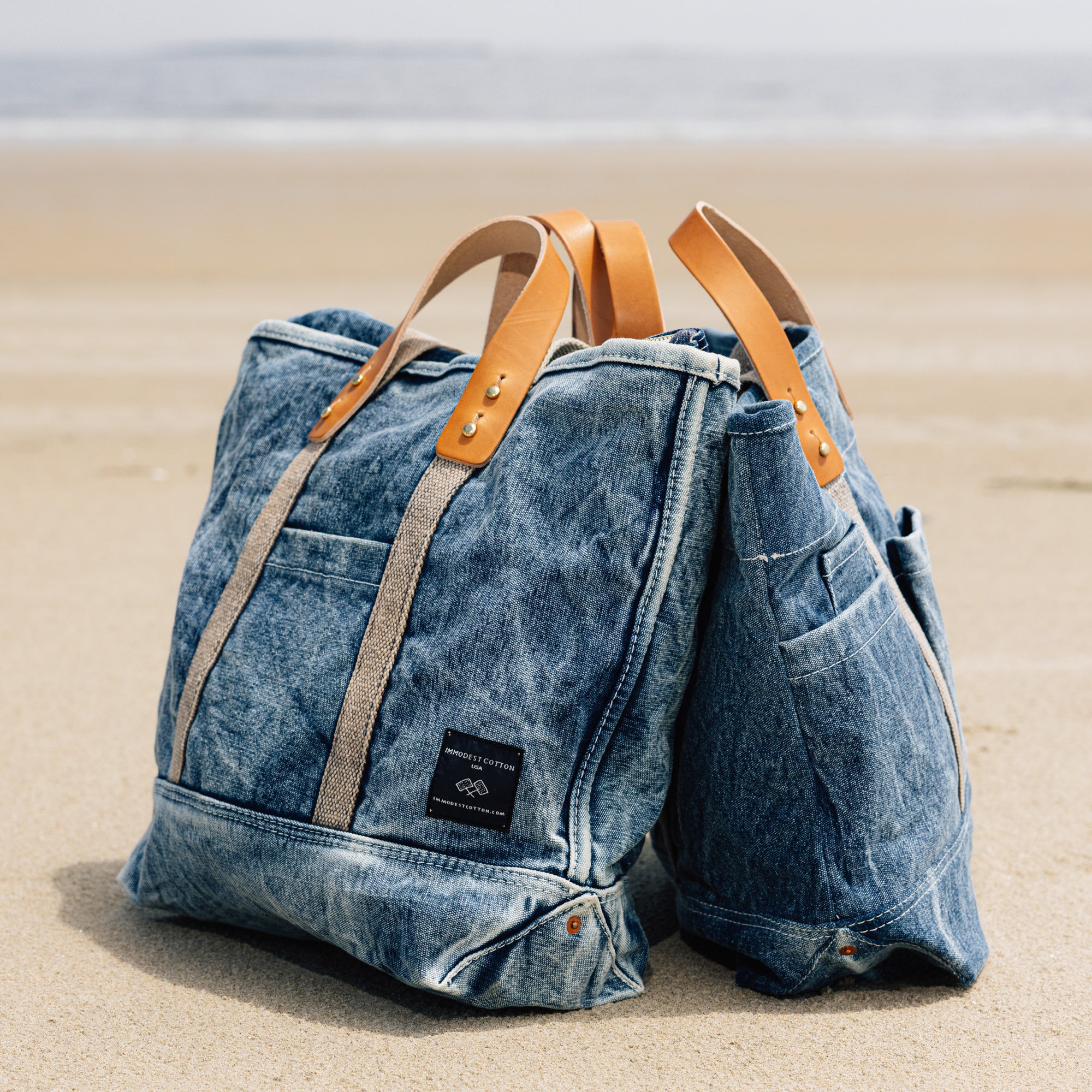 Small Zipper Tote | Washed Denim